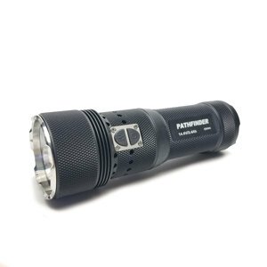 Ruční svítilna Pathfinder / 12000 lm PowerTac® (Barva: Černá)